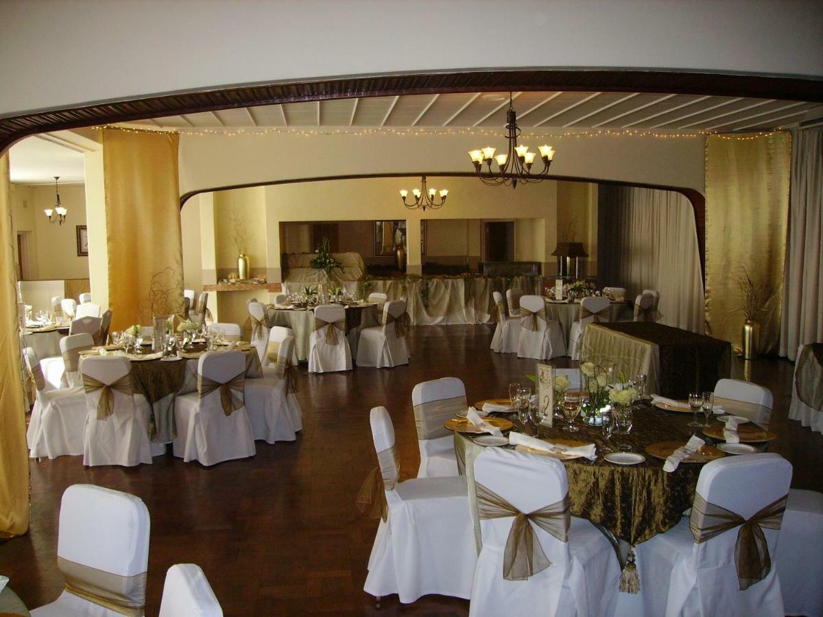 The Shakespeare Inn Vanderbijlpark Extérieur photo